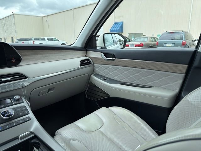 Used 2021 Hyundai Palisade Calligraphy image 23