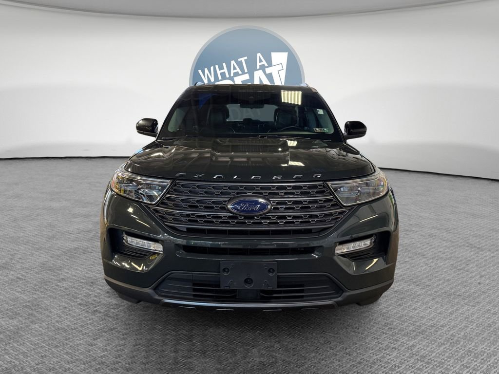 Used 2022 Ford Explorer XLT w/ Equipment Group 202A AWD/4WD image 9