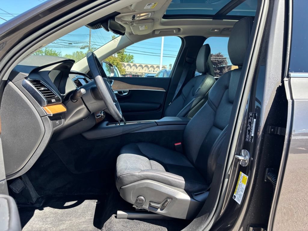 Certified 2023 Volvo XC90 B6 Plus w/ Protection Package AWD/4WD image 19