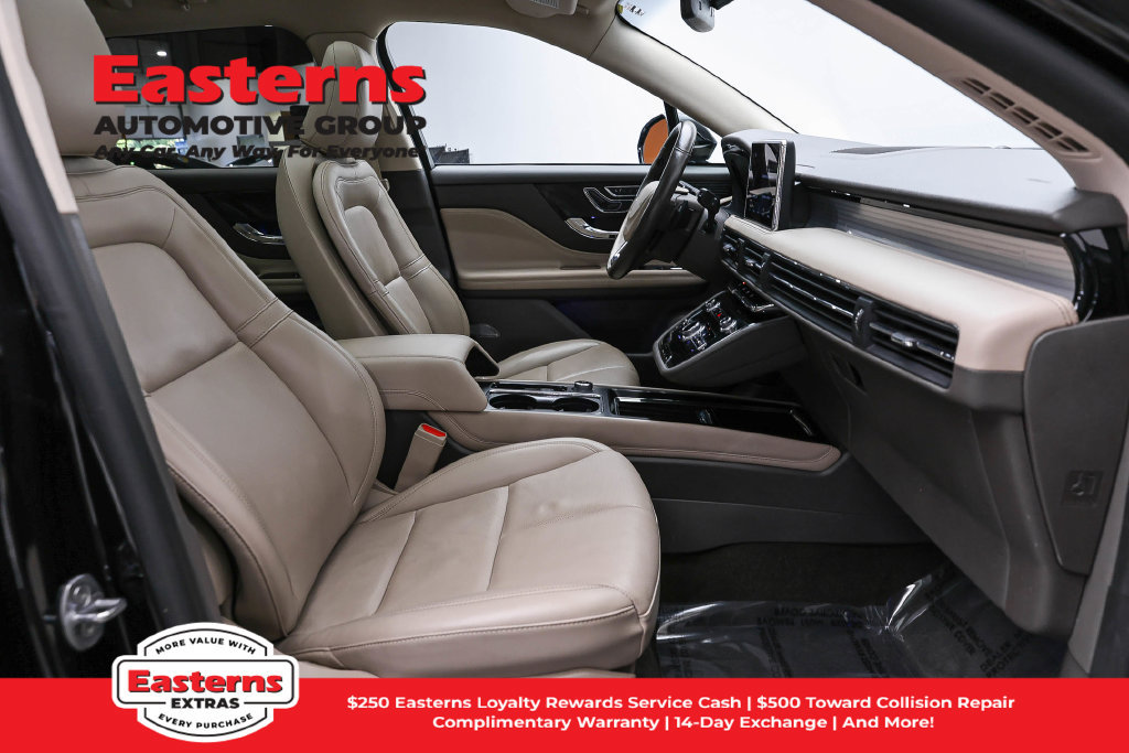 Used 2022 Lincoln Corsair FWD w/ Premium Package image 29