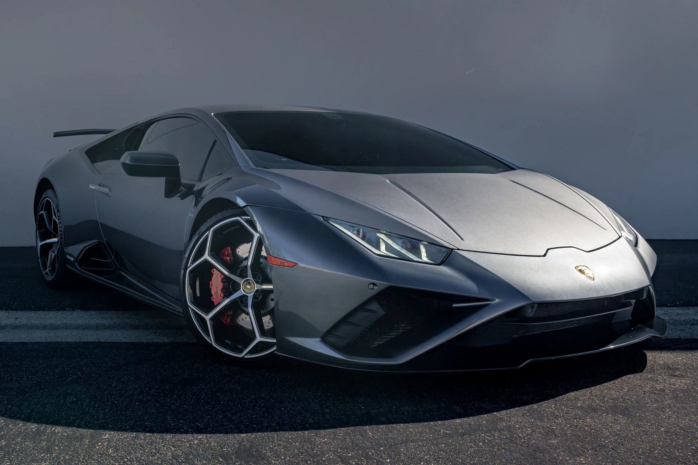 Used 2021 Lamborghini Huracan EVO image 3
