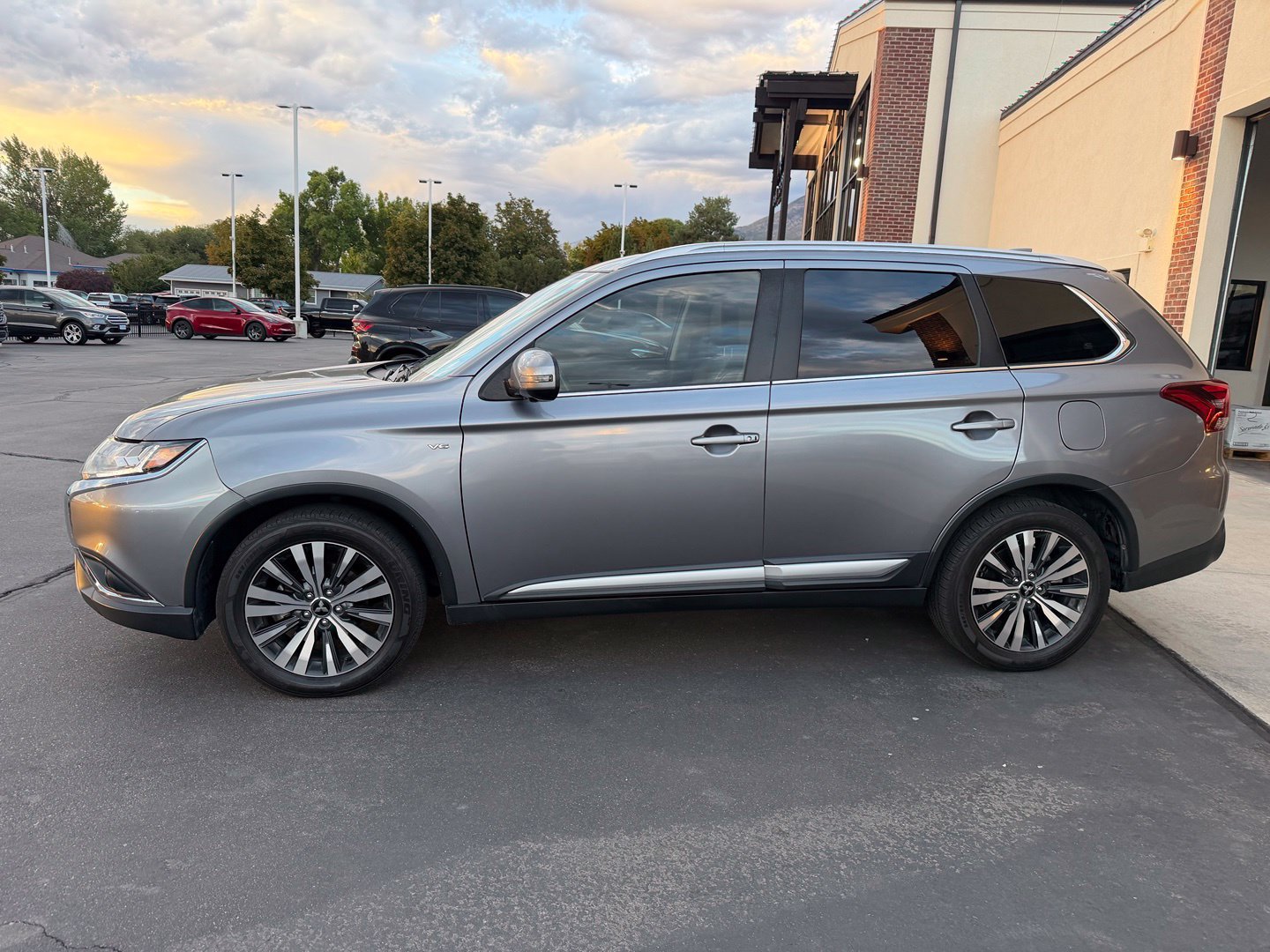Used 2019 Mitsubishi Outlander GT AWD/4WD image 5