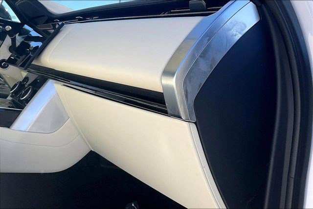 Used 2023 Land Rover Range Rover SE image 20