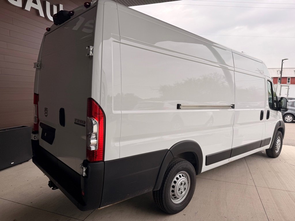 Used 2024 RAM ProMaster 3500 w/ Premium Convenience Group FWD image 7