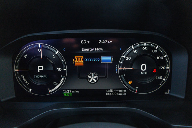 New 2025 Mitsubishi Outlander ES image 23