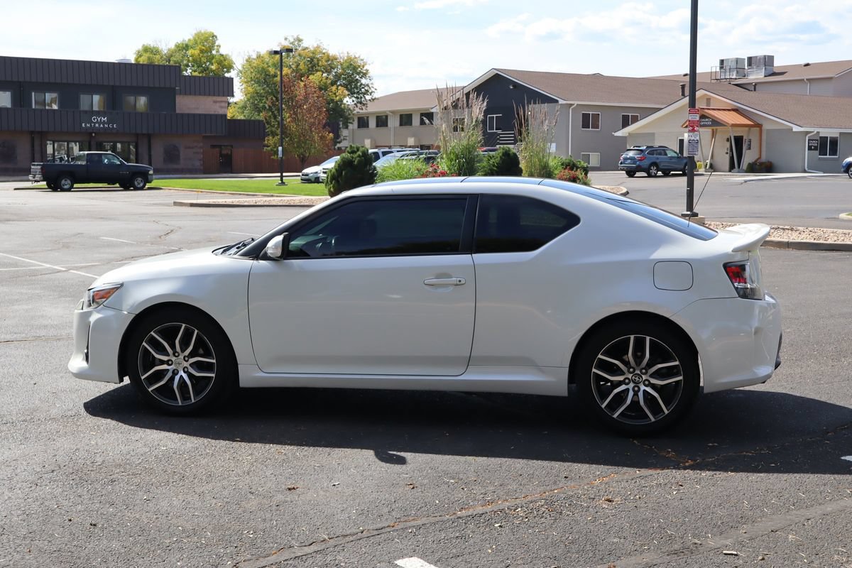 Used 2015 Scion tC FWD image 8
