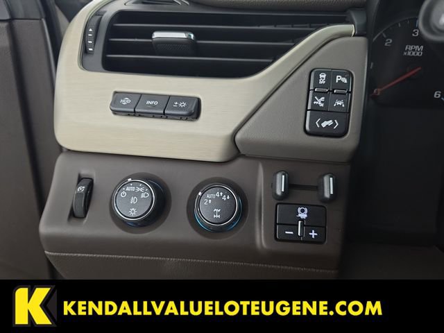 Used 2019 GMC Yukon XL Denali w/ Denali Ultimate Package AWD/4WD image 16