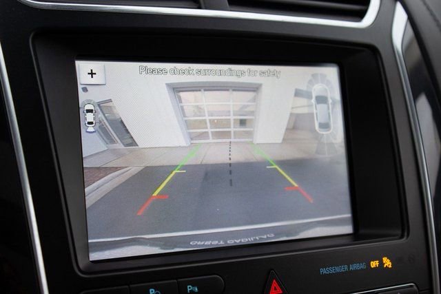 Used 2018 Ford Explorer Platinum image 32