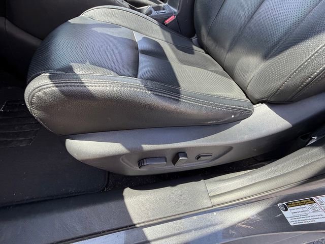 Used 2017 Nissan Rogue SL w/ SL Premium Package image 31