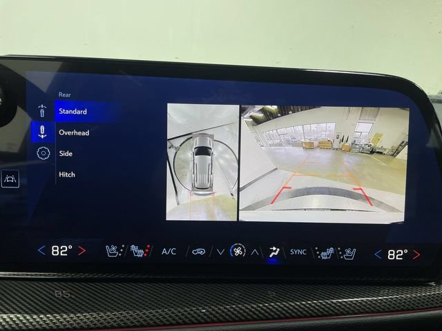 Used 2025 Chevrolet Traverse High Country AWD/4WD image 17