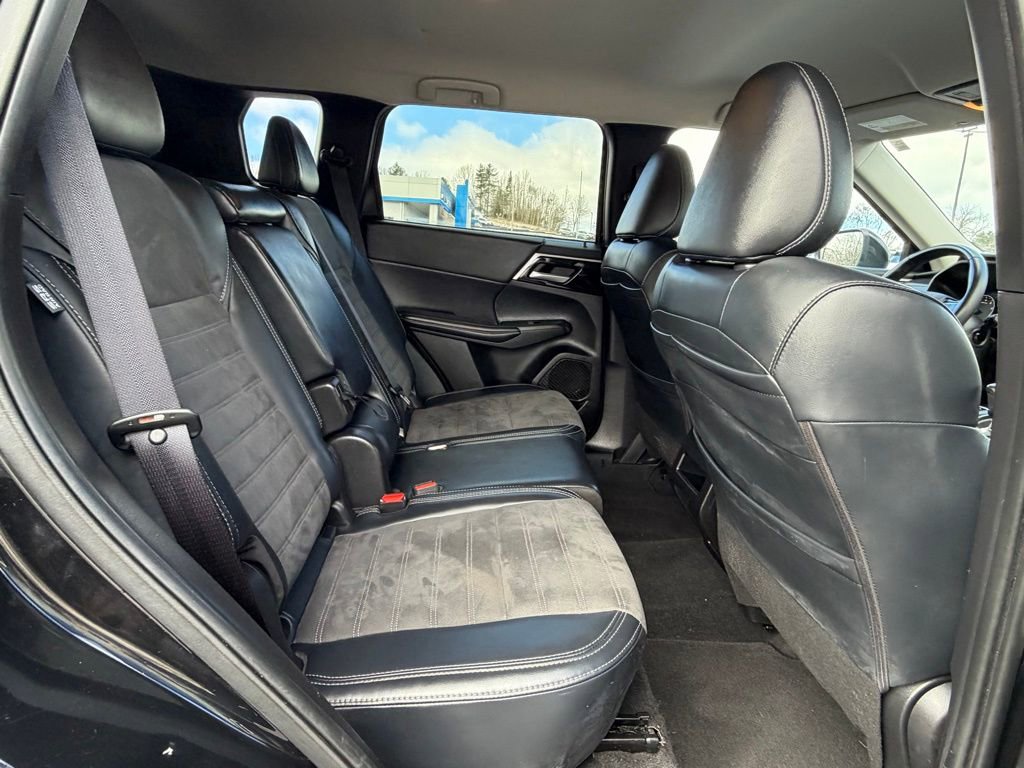 Used 2024 Mitsubishi Outlander SE AWD/4WD image 26