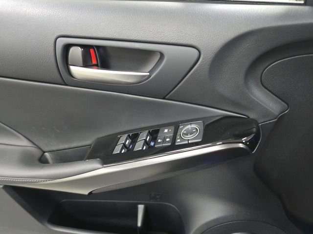 Used 2025 Lexus IS 350 F Sport w/ Navigation Package image 16