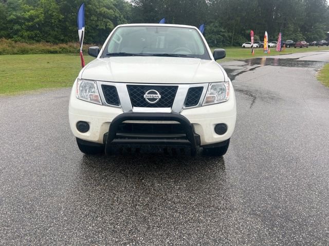 Used 2019 Nissan Frontier SV RWD image 2