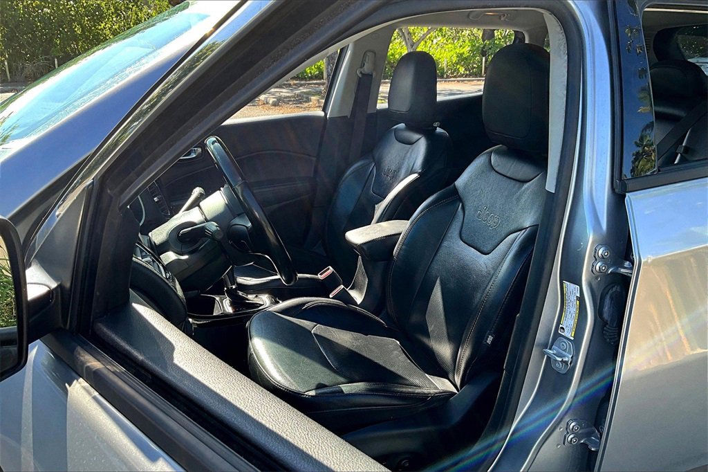 Used 2020 Jeep Compass Limited image 27