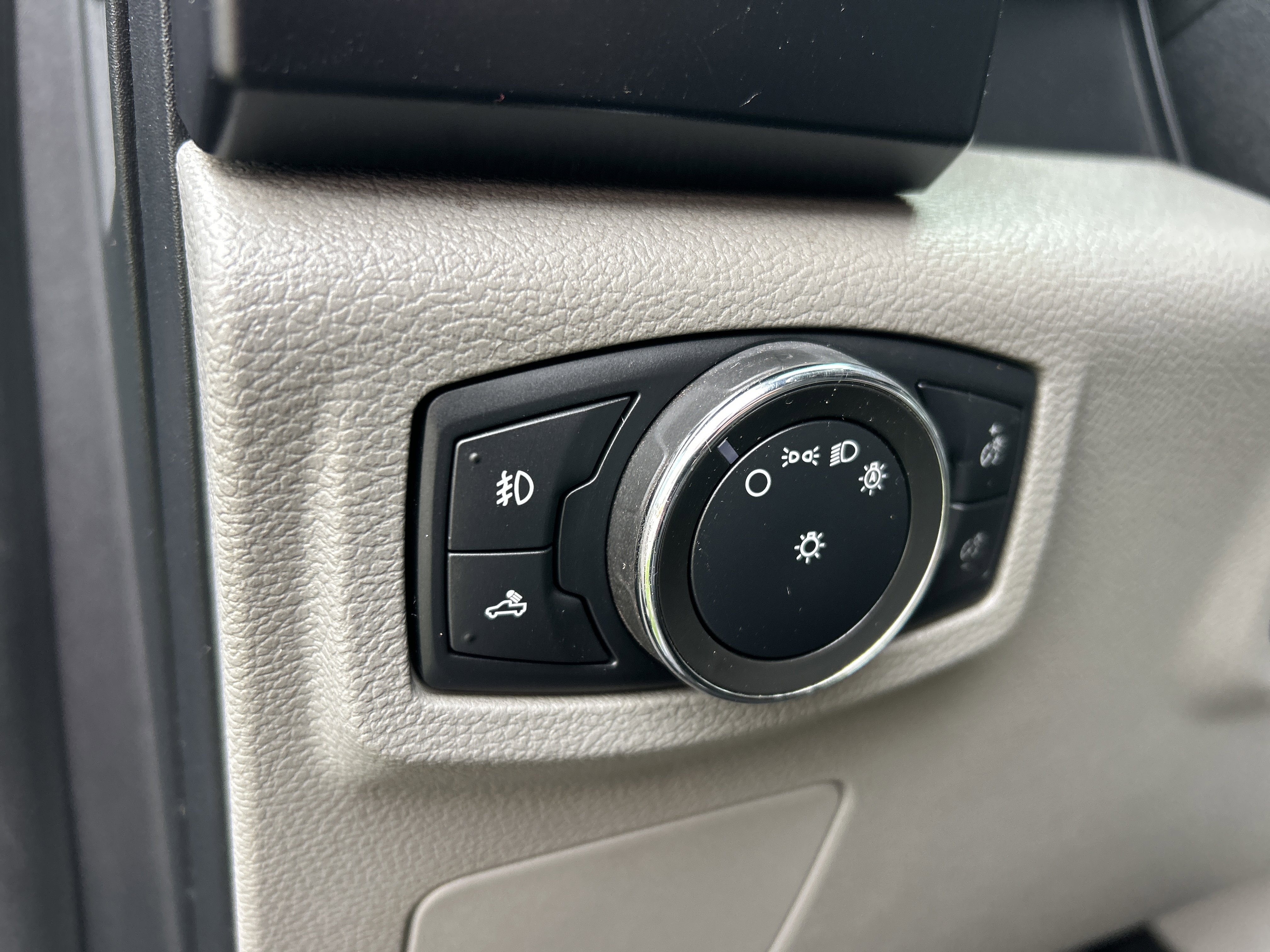 Used 2017 Ford F150 XL w/ Equipment Group 101A Mid image 23