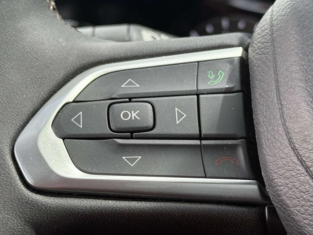 Used 2026 Jeep Compass Limited AWD/4WD image 20