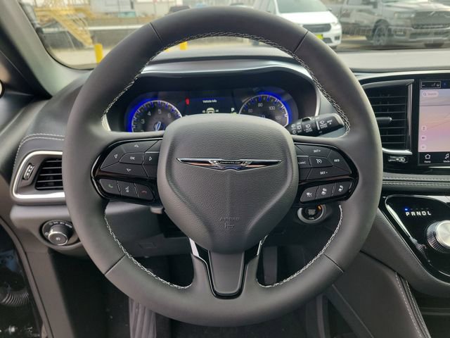 New 2026 Chrysler Pacifica Limited w/ S Appearance Package image 20