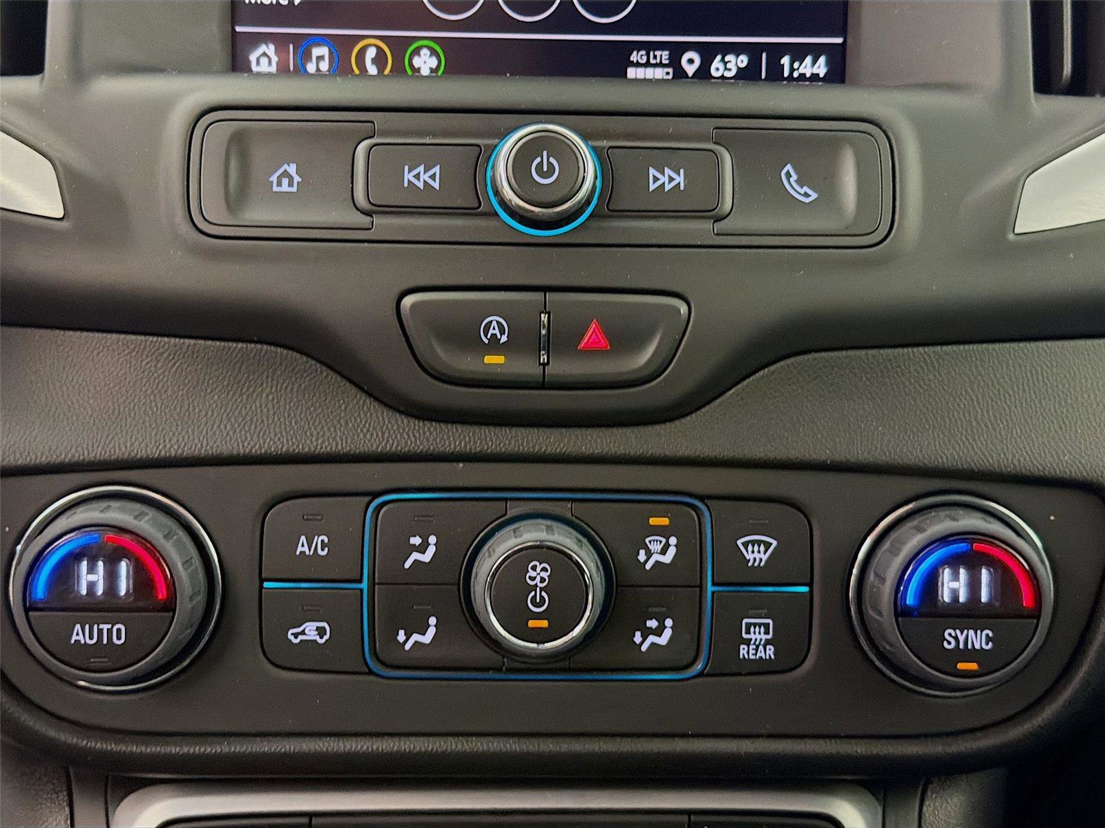 Used 2022 GMC Terrain SLE w/ Driver Convenience Package image 16