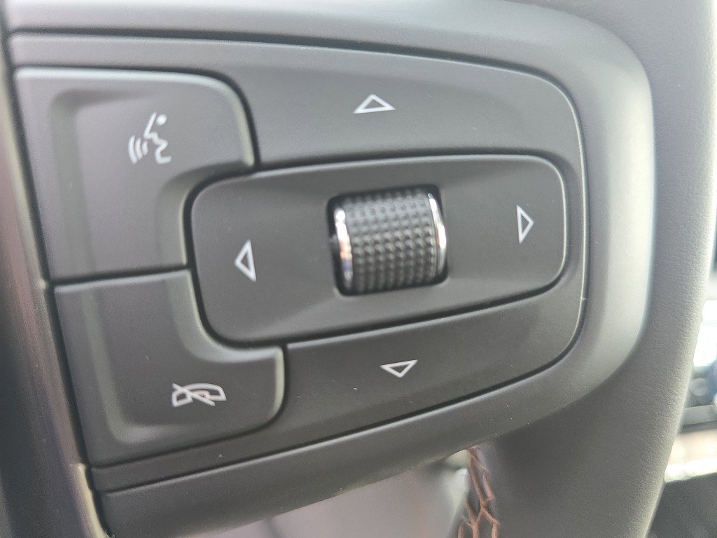 New 2026 GMC Sierra 2500 AT4 w/ AT4 Premium Plus Package image 24