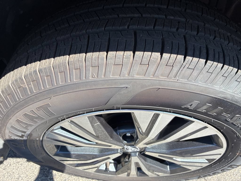 Certified 2023 Nissan Rogue SV AWD/4WD image 9