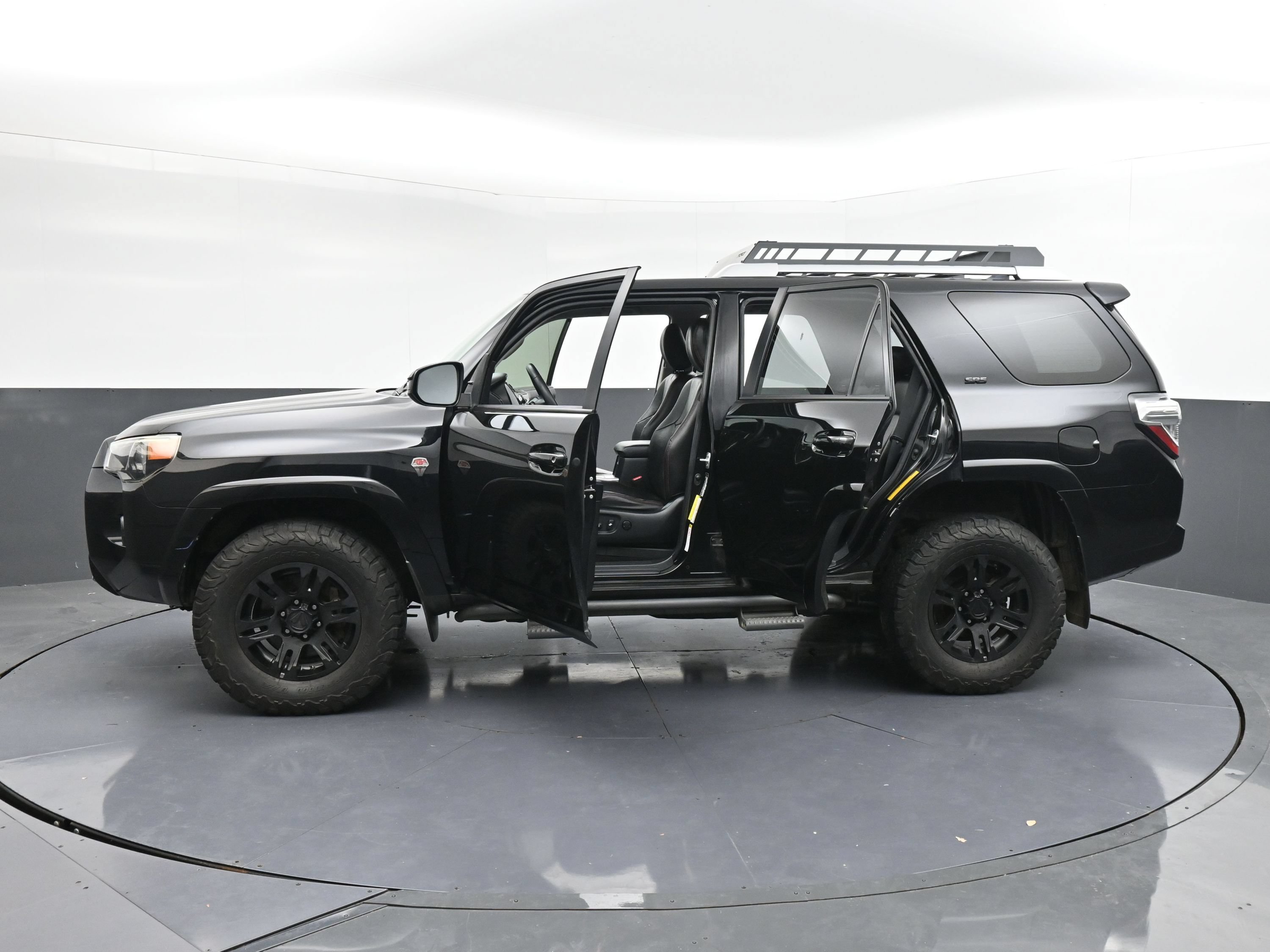 Used 2017 Toyota 4Runner SR5 AWD/4WD image 41