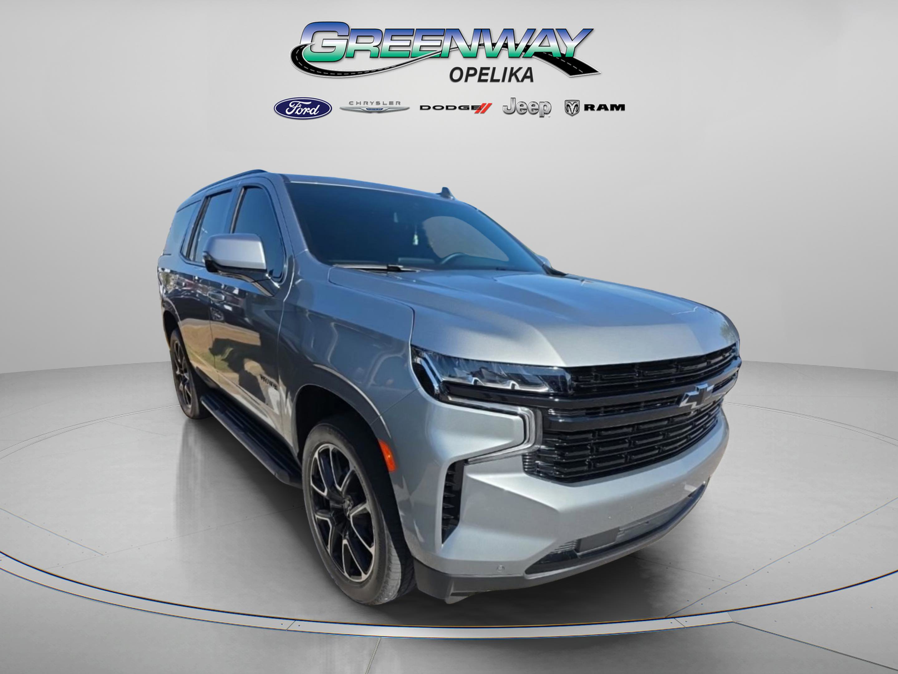Used 2024 Chevrolet Tahoe RST w/ Luxury Package AWD/4WD image 2