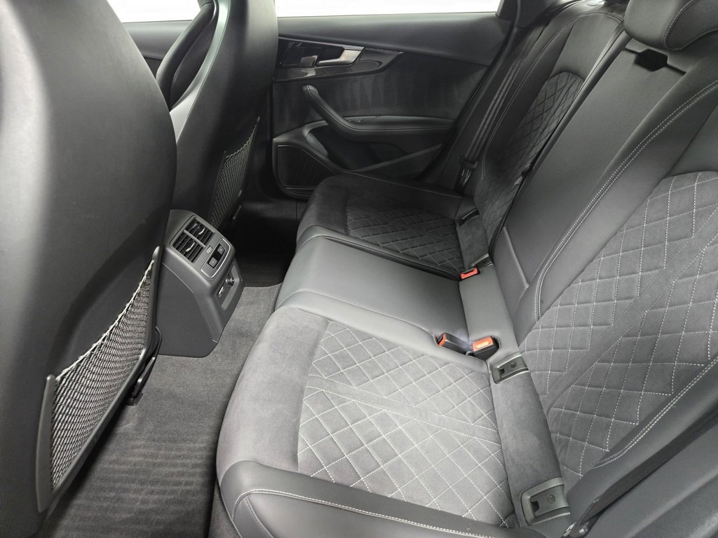 Used 2023 Audi S4 Premium Plus w/ Premium Plus Package image 32