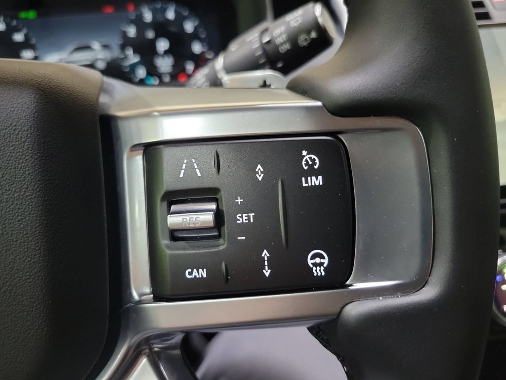 New 2026 Land Rover Discovery S AWD/4WD image 16
