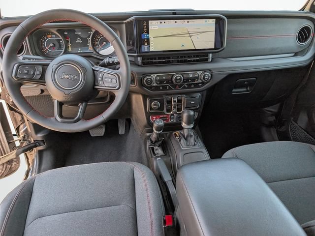 Used 2024 Jeep Wrangler Unlimited Rubicon w/ Technology Group AWD/4WD image 18
