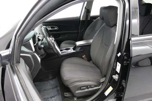 Used 2017 Chevrolet Equinox LT w/ Convenience Package FWD image 12