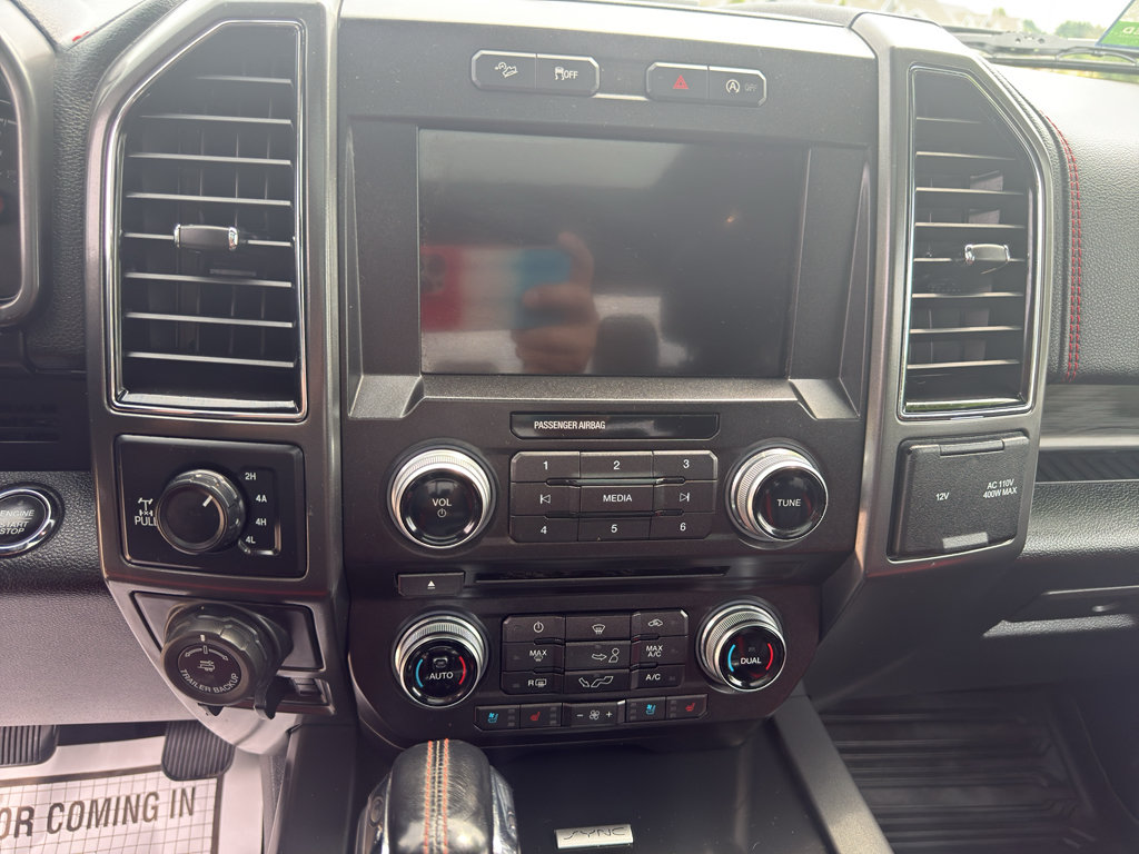 Used 2018 Ford F150 Lariat w/ Equipment Group 502A Luxury AWD/4WD image 21