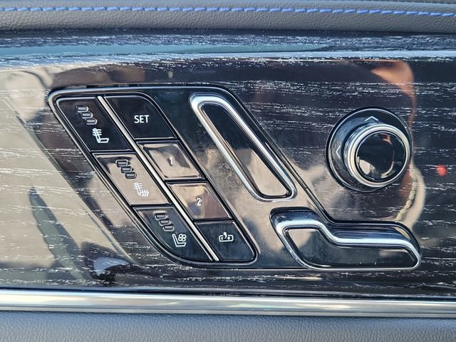 Certified 2025 Cadillac Escalade IQ Luxury 1 w/ Smart Trailering package AWD/4WD image 19