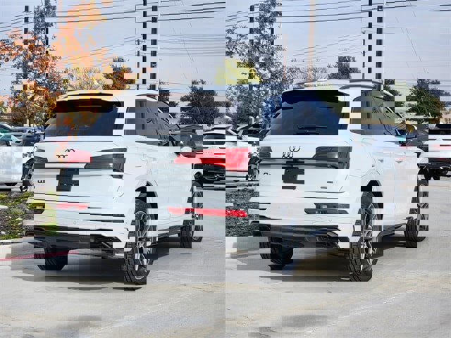 Used 2023 Audi Q5 e Prestige image 3