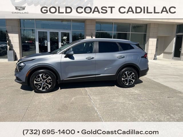 Used 2023 Kia Sportage EX image 2