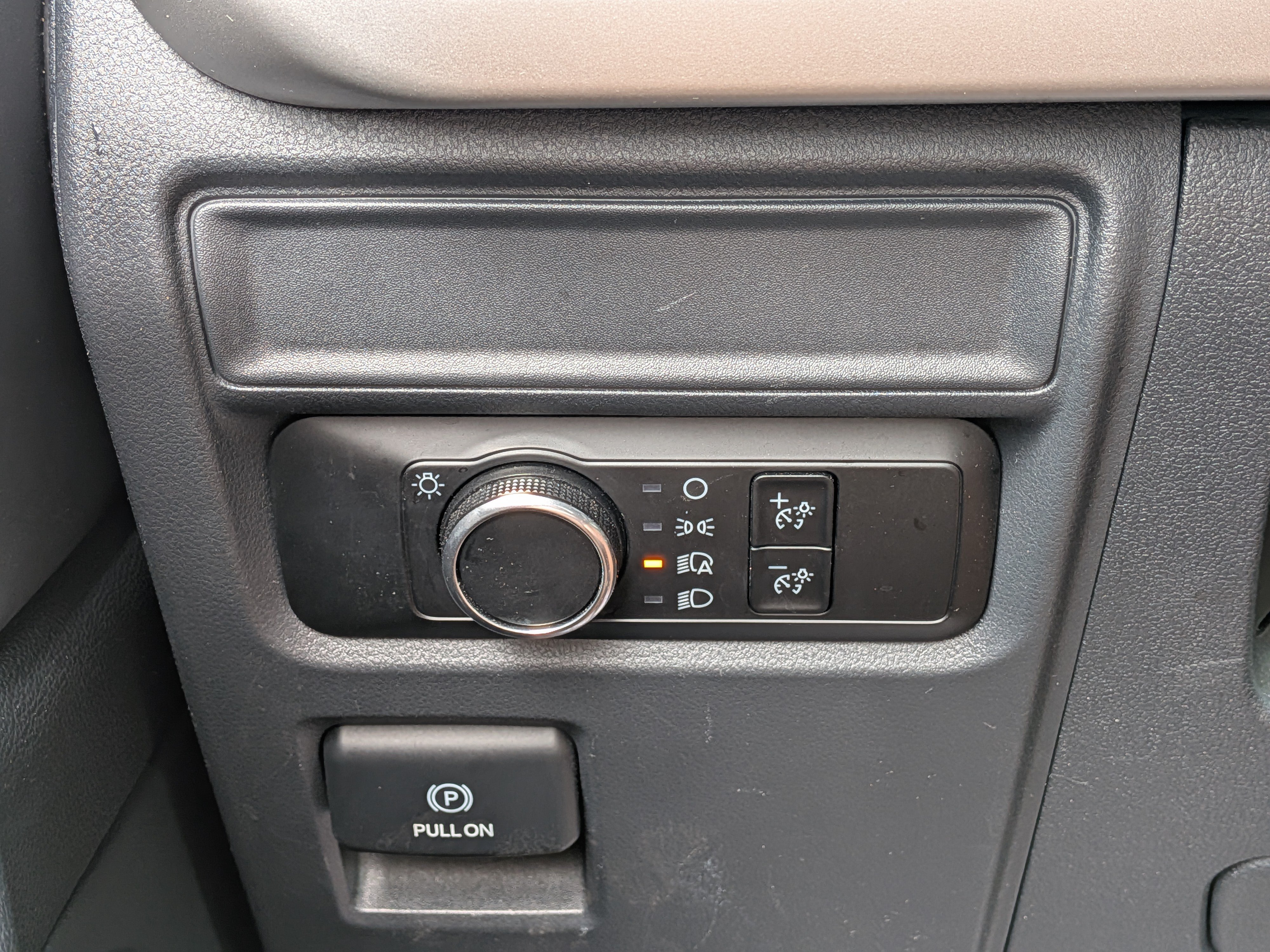 Used 2024 Ford Expedition XLT RWD image 23