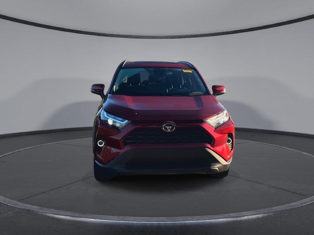 Used 2025 Toyota RAV4 XLE w/ Convenience Package FWD image 3