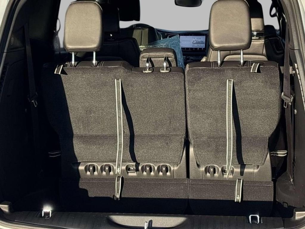 New 2026 Chrysler Pacifica Select FWD image 8