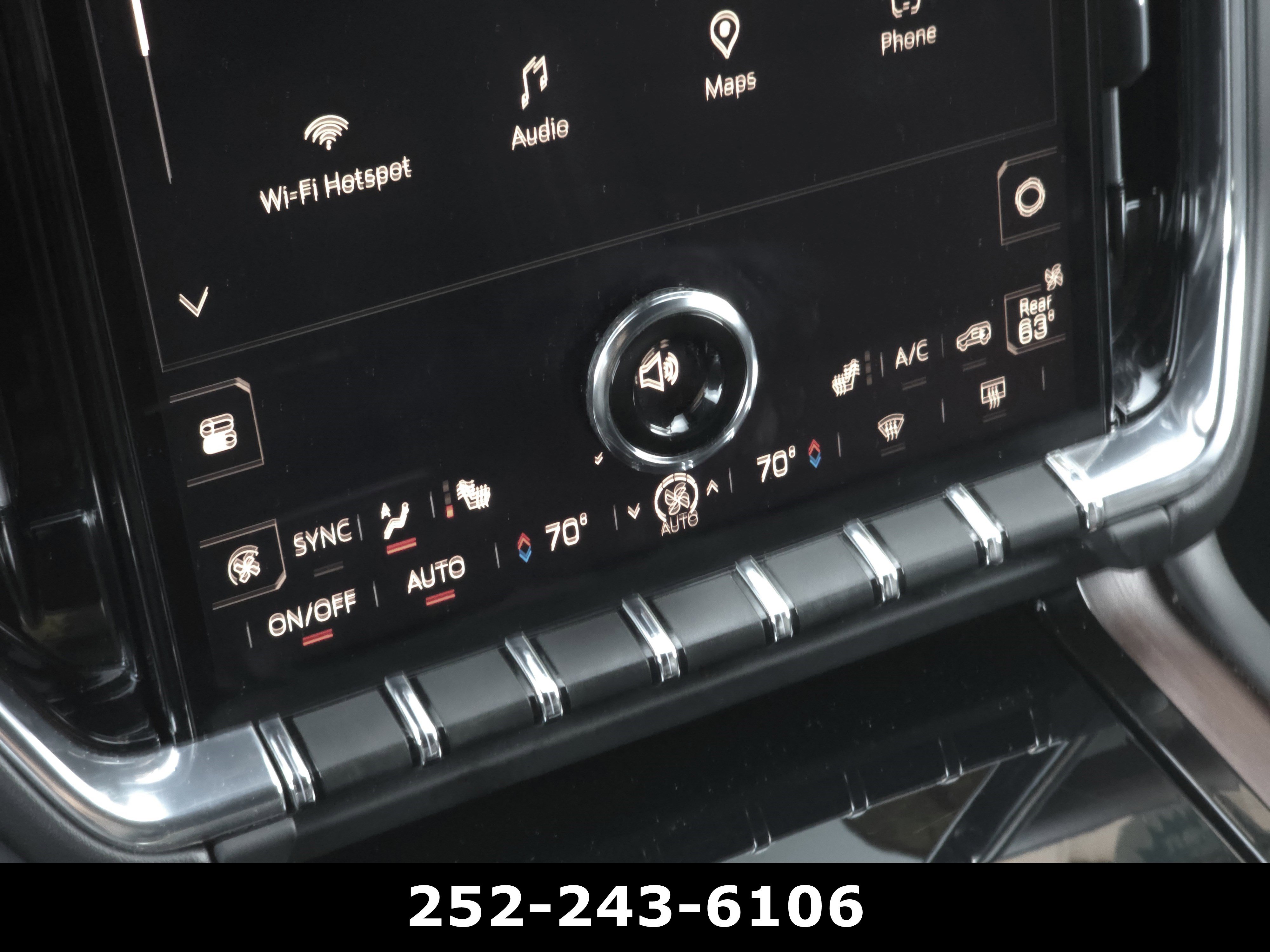 Used 2025 GMC Yukon Denali AWD/4WD image 18