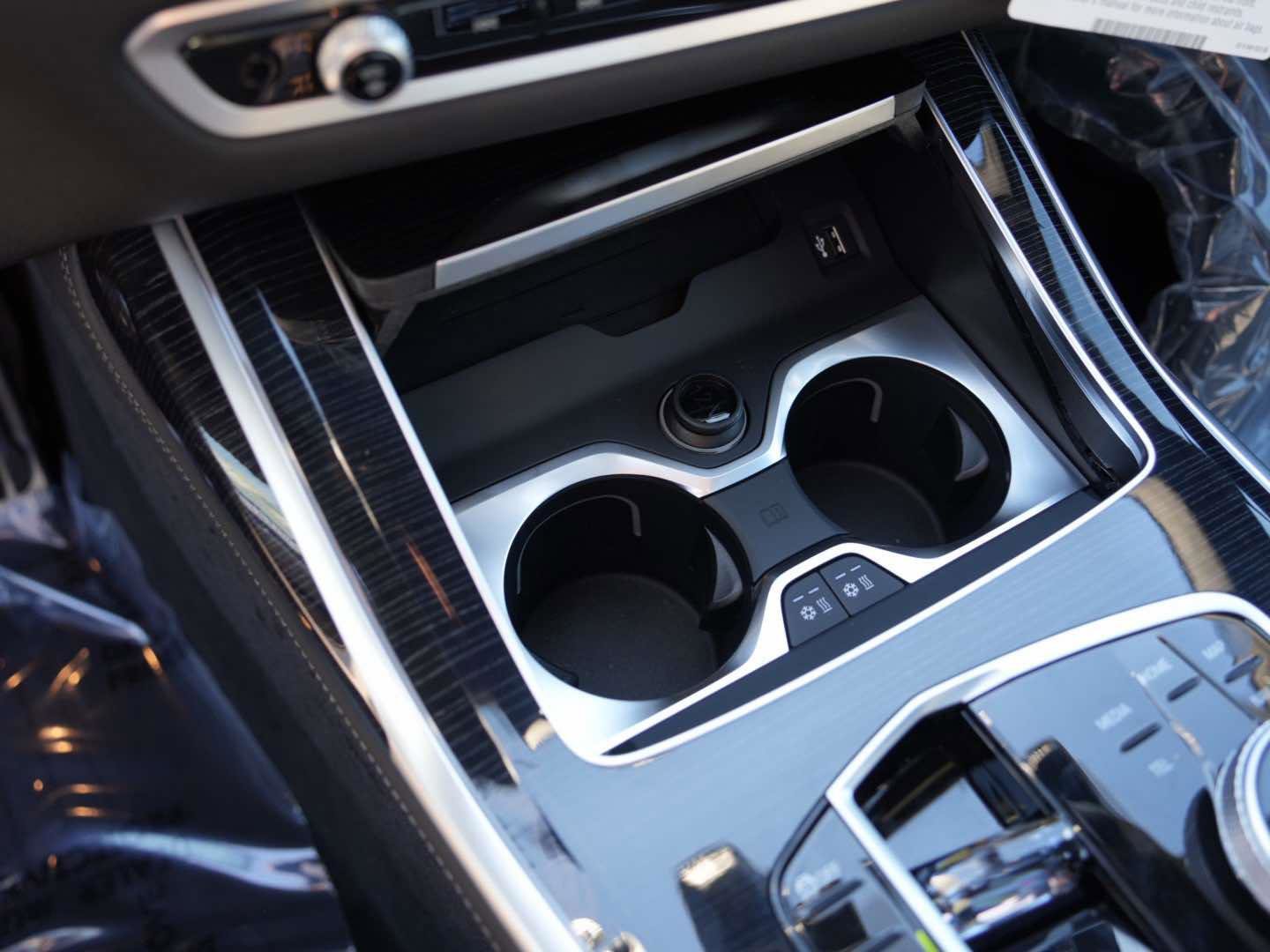 New 2026 BMW X7 M60i w/ Executive Package image 26