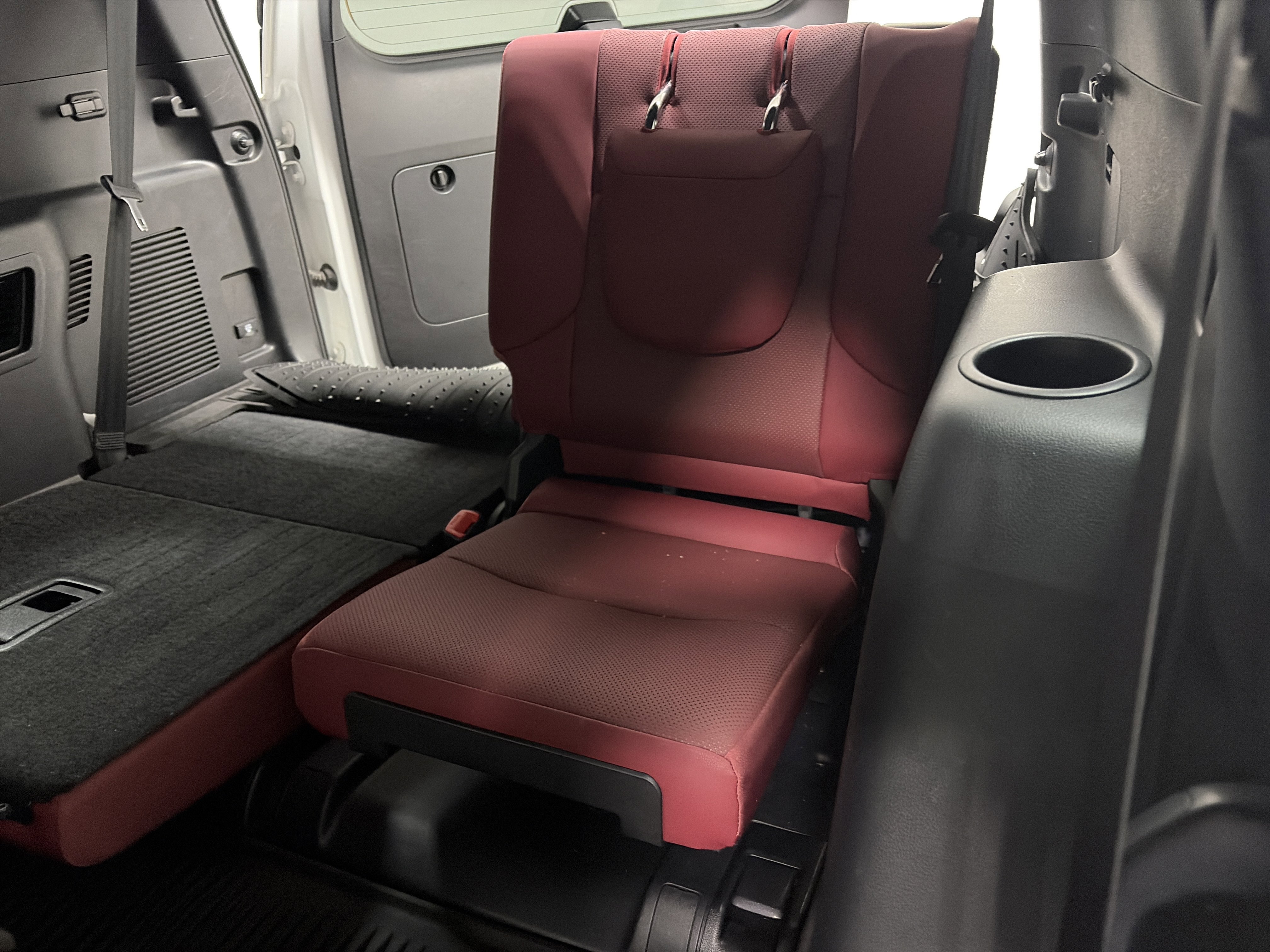 Used 2021 Lexus GX 460 Premium w/ Premium Package image 30