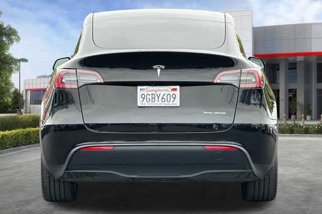 Used 2023 Tesla Model Y Long Range AWD/4WD image 5