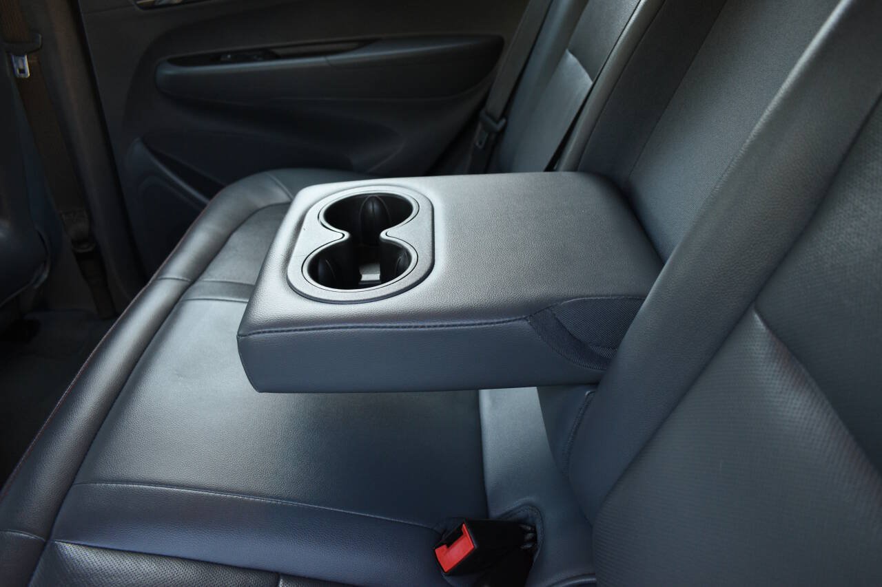 Used 2021 Chevrolet Bolt Premier w/ Infotainment Package FWD image 12