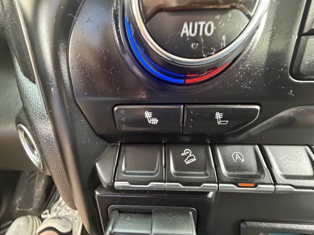Used 2019 Chevrolet Silverado 1500 LT w/ True North Edition AWD/4WD image 27