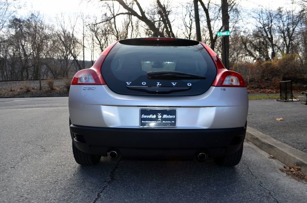 Used 2010 Volvo C30 T5 image 8