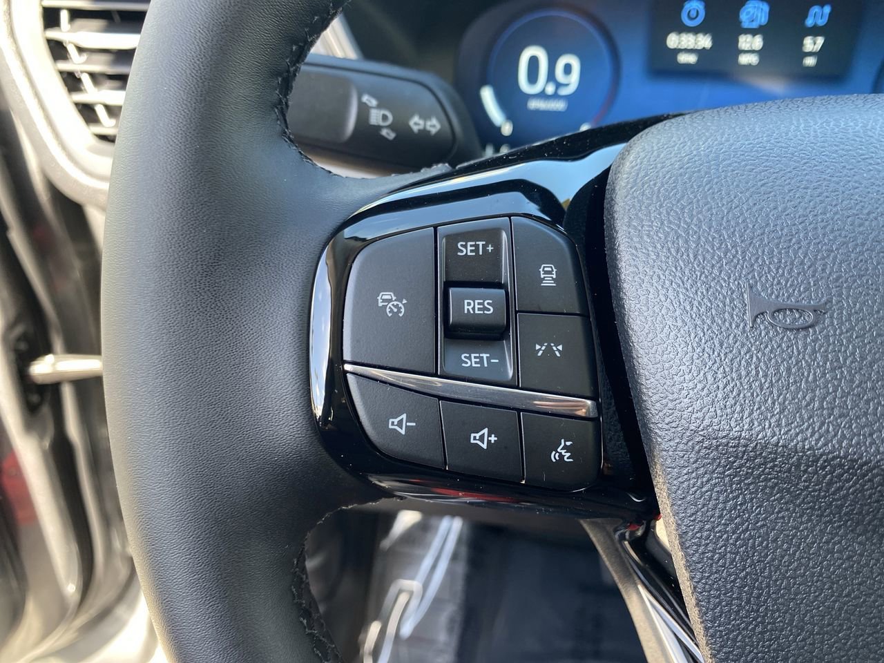 New 2026 Ford Escape Active w/ Active Premium Tech Pack FWD image 27