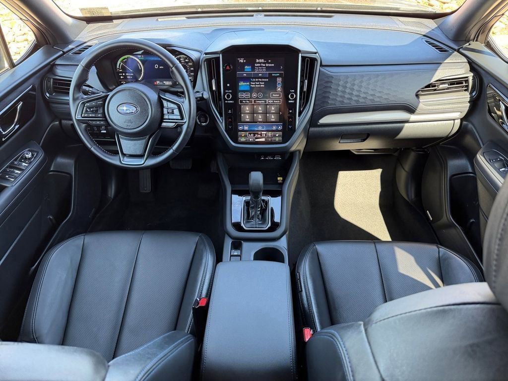 Used 2025 Subaru Forester Limited image 12