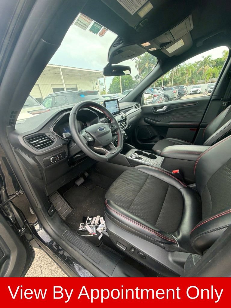 Used 2025 Ford Escape ST-Line FWD image 5