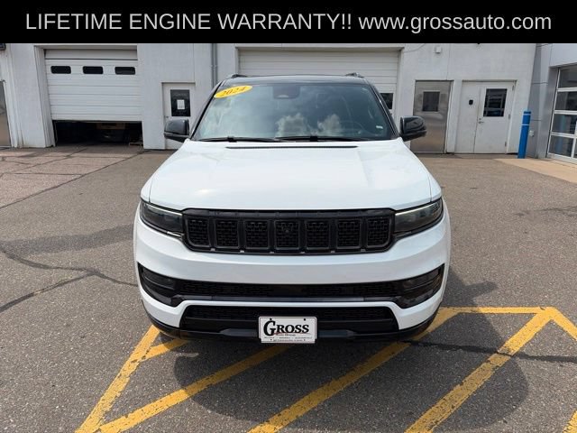 Used 2024 Jeep Grand Wagoneer Series II AWD/4WD image 3
