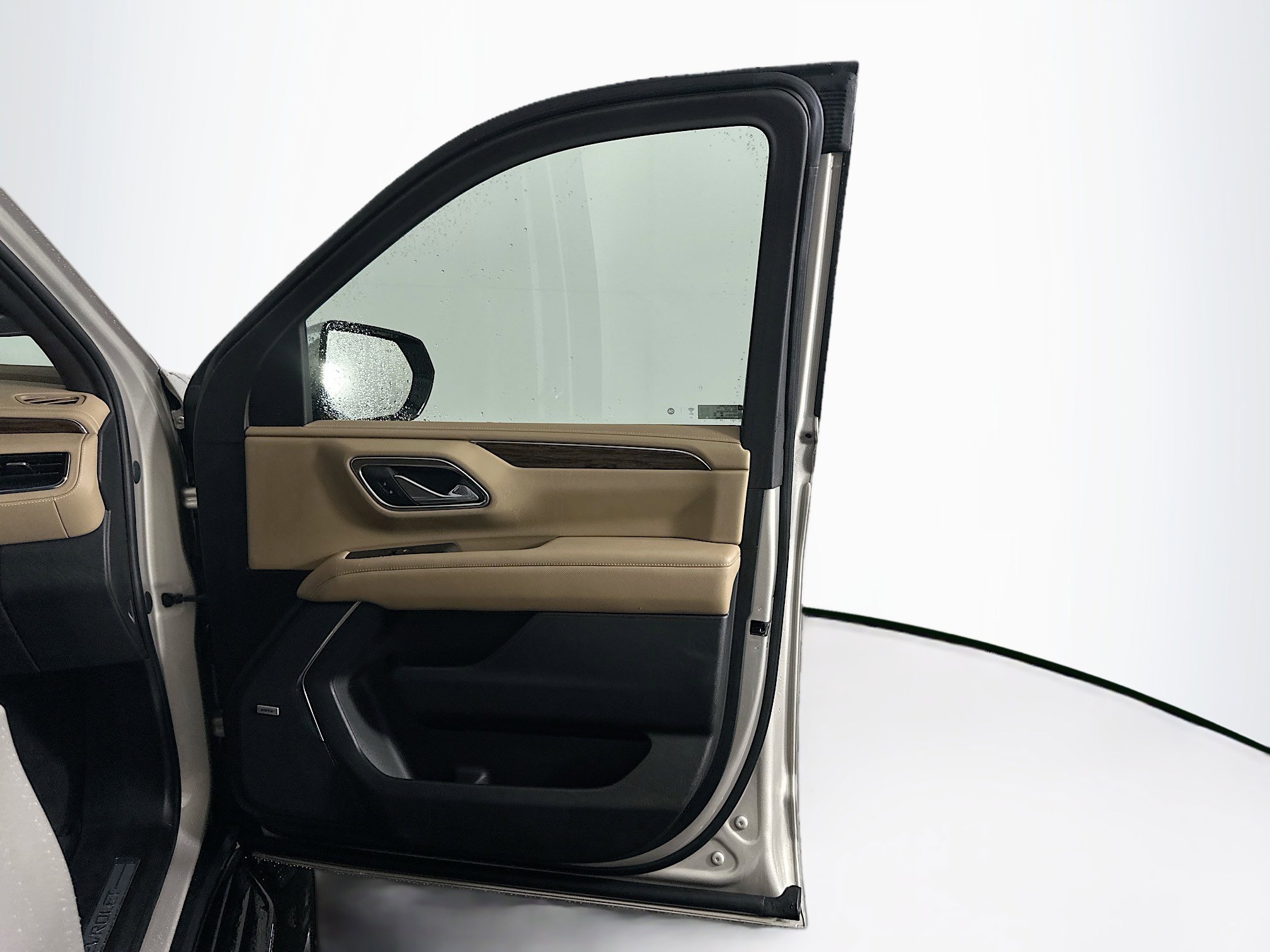 Used 2023 Chevrolet Tahoe Premier image 36