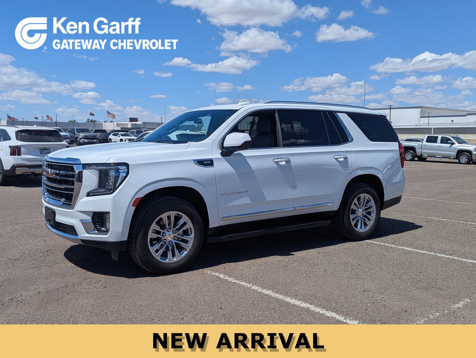 Used 2024 GMC Yukon SLT image 1
